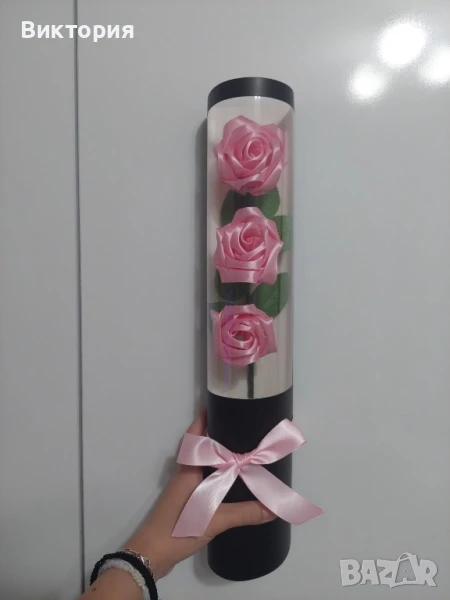 Сатенени рози в кутиика, снимка 1