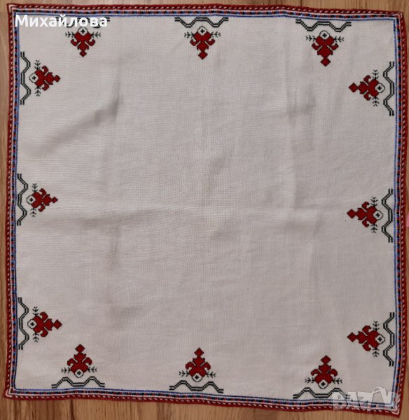 Ръчна бродерия каре, снимка 1