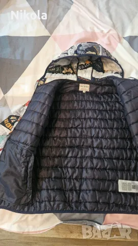 Оригинално яке GUESS, снимка 2 - Якета - 56060230