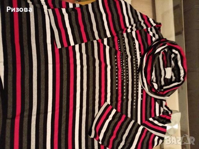 Подарявам дамски блузи, голями ХЛ, маркови, снимка 15 - Тениски - 54247969