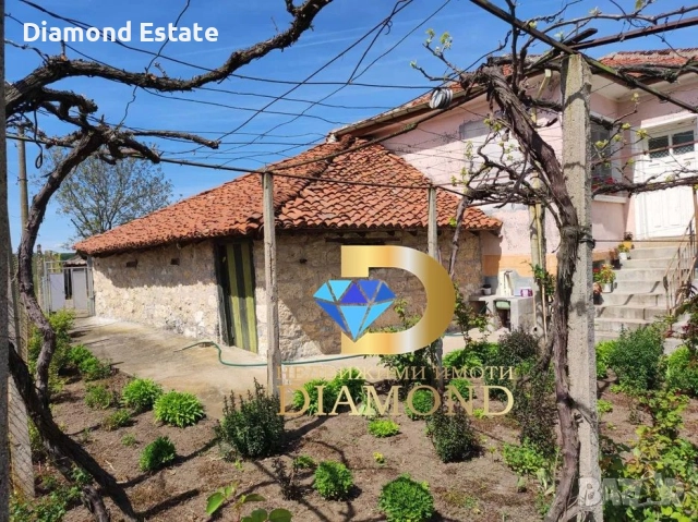 Двуетажна къща в село Михайлово, обл. Стара Загора