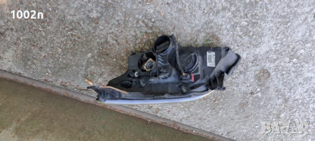 Десен фар за Вектра Ц, снимка 2 - Части - 50677227