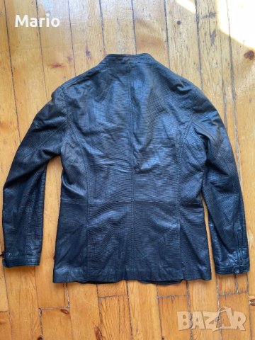 Giorgio Armani кожено яке L, снимка 2 - Якета - 42054497