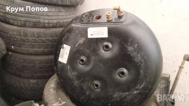 Продавам автогазови бутилки-кръгла и цилиндрична, снимка 4 - Части - 37696631