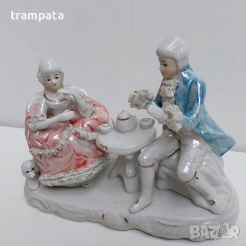 НАЙ ДОБРАТА ОФЕРТА Стара немска Порцеланова фигура , мъж и жена на чай , снимка 4 - Антикварни и старинни предмети - 52637557