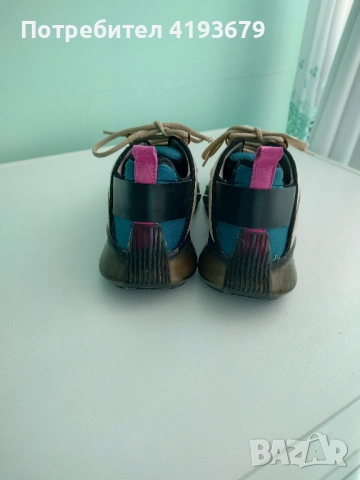 Маратонки естествена кожа 40 номер , снимка 5 - Маратонки - 52175649