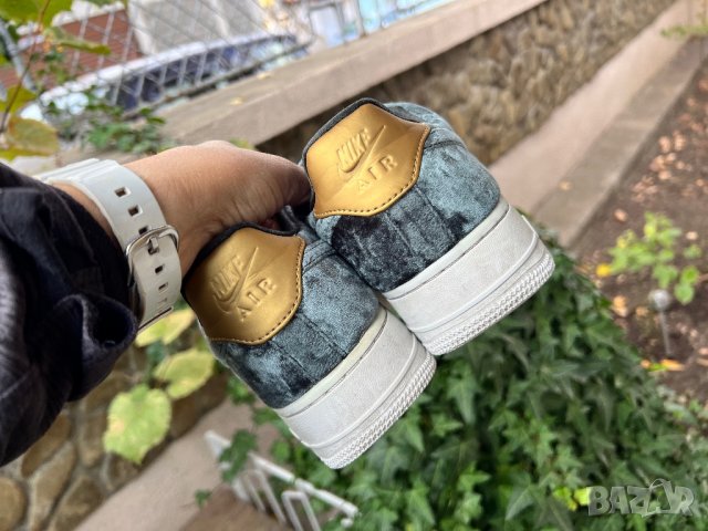 Nike Air Force 1 Lv8 Velvet — номер 40, снимка 6 - Маратонки - 37588200