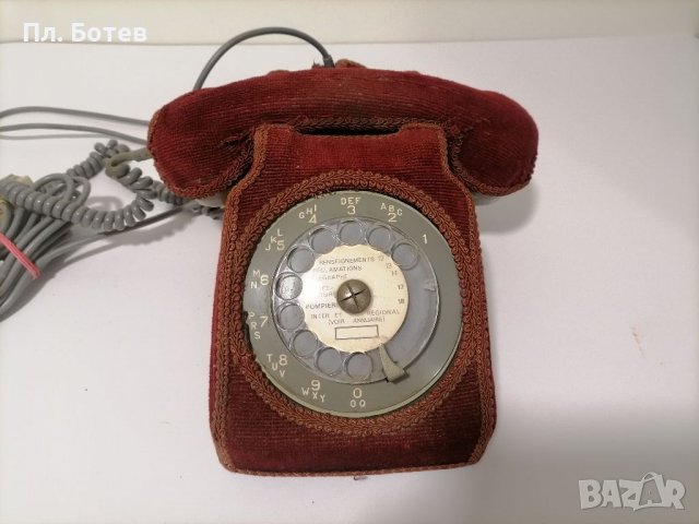 Стар интересен телефон , снимка 2 - Антикварни и старинни предмети - 36633580