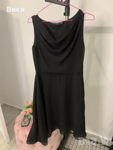 Рокля в размер 38-M, снимка 2 - Рокли - 48990121