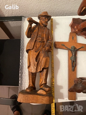 Дърворезба, ръчна изработка Слон, Куче, Ангел пазител, Кръст, Мъж с чук, снимка 3 - Декорация за дома - 52507600