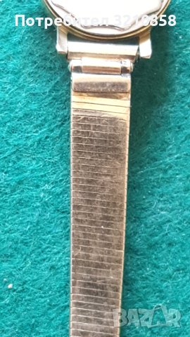 Швейцарски дамски часовник ENICAR, снимка 6 - Дамски - 44417543