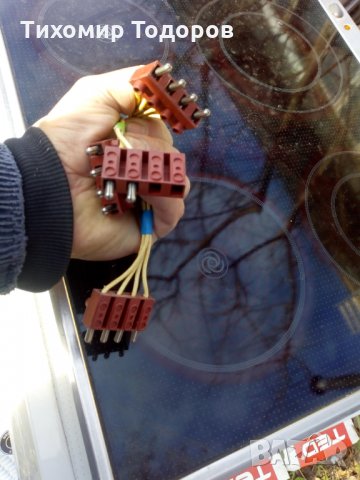 Стъклокерамичен плот Сименс , снимка 2 - Печки, фурни - 35031389