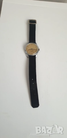 Стар механичен часовник, снимка 8 - Антикварни и старинни предмети - 54139706