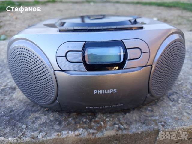 CD, касетофон и радио PHILIPS