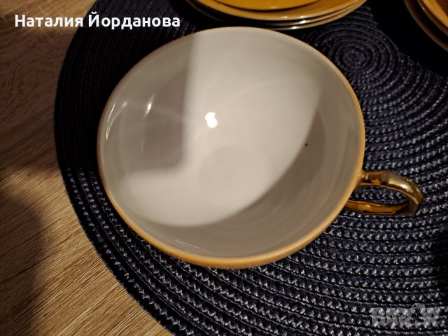 Оригинален сервиз за кафе/чай от костен порцелан, снимка 4 - Сервизи - 39892369