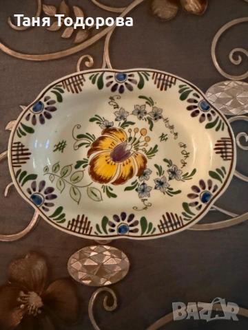 Винтидж холандска ръчно рисувана чиния за декорация с висока колекционерска стойност