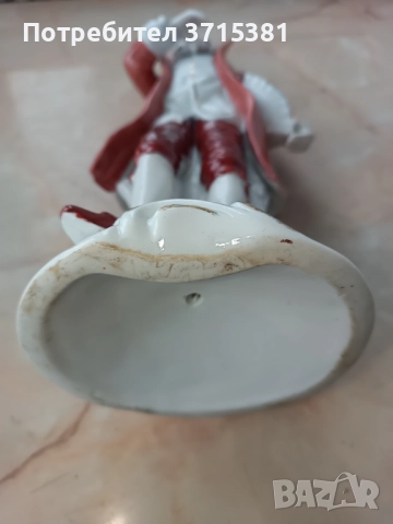 Порцеланова фигура, снимка 3 - Антикварни и старинни предмети - 52910739