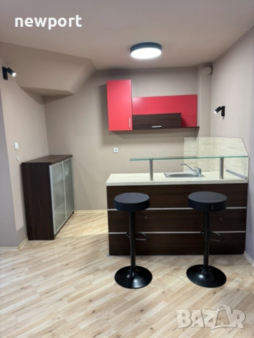 Давам под наем Обзаведен офис в супер-центъра на гр.Пловдив, кв.КАПАНА, снимка 4 - Офиси - 52065925