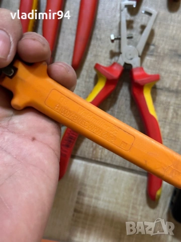 Knipex куфар с инструменти, снимка 11 - Куфари с инструменти - 53240120