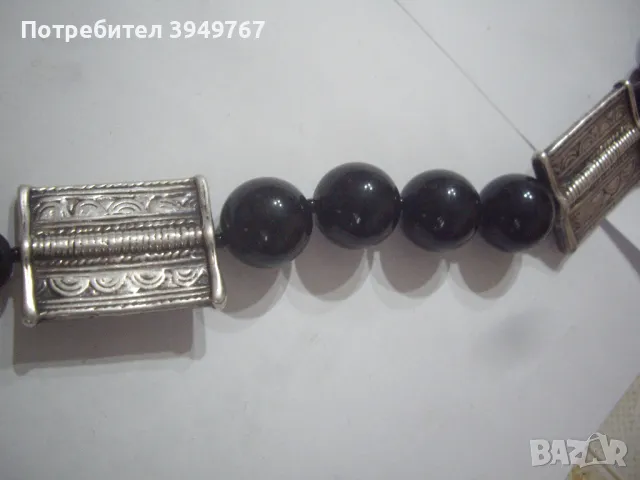 Стара интересна огърлица., снимка 3 - Колиета, медальони, синджири - 49623113