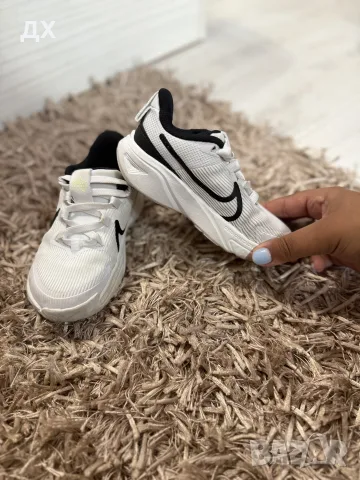 бели маратонки nike - 25 номер, снимка 2 - Детски маратонки - 56122448
