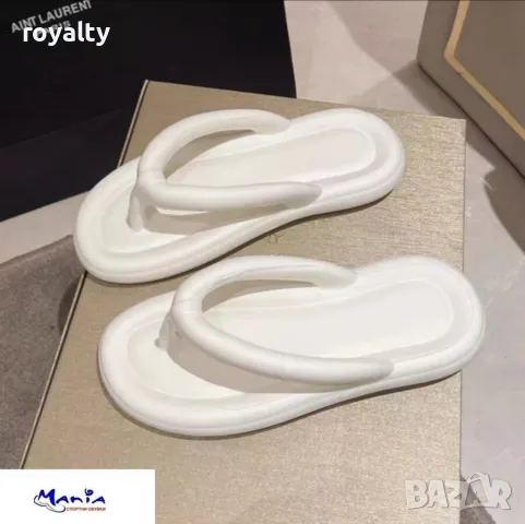 Бели дамски джапанки 