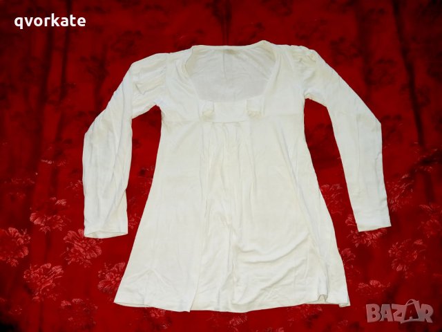 Бяла блуза, снимка 1 - Корсети, бюстиета, топове - 35263513