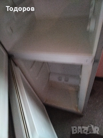 Хладилник Hotpoint , снимка 5 - Хладилници - 54245353