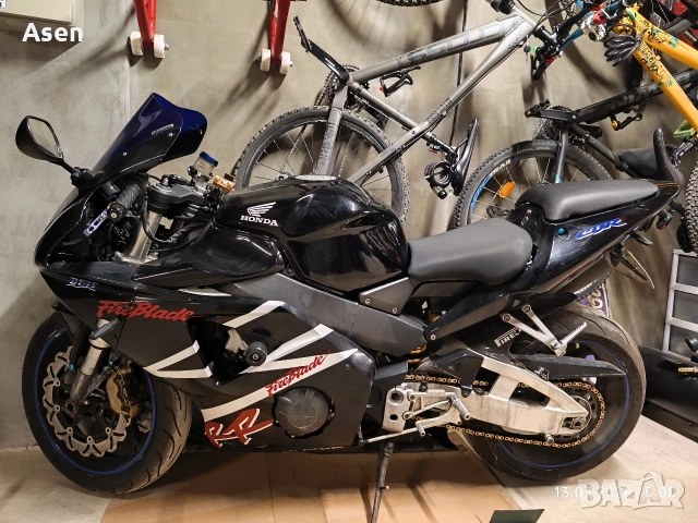 Honda CBR 954 RR 