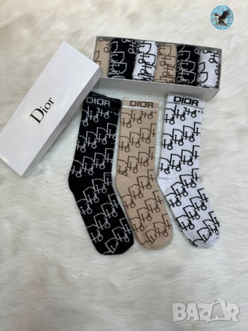 чорапи в кутия off white Nike Adidas fendi Victoria's secret moschino gucci , снимка 2 - Дамски чорапи - 51677883