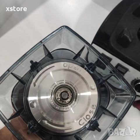 Професионален блендер , 1200W, снимка 5 - Блендери - 52595604