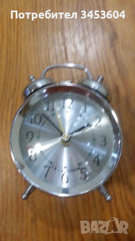 Часовник ,будилник, снимка 1 - Антикварни и старинни предмети - 39539428