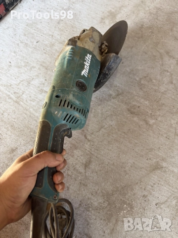Makita GA9020R 230mm, снимка 3 - Ъглошлайфи - 56167648