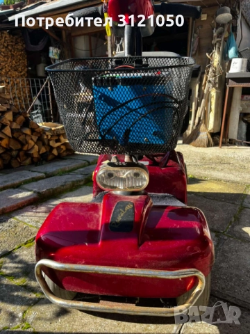 Добре поддържана с ново зарядно и нови акумулатор на една година