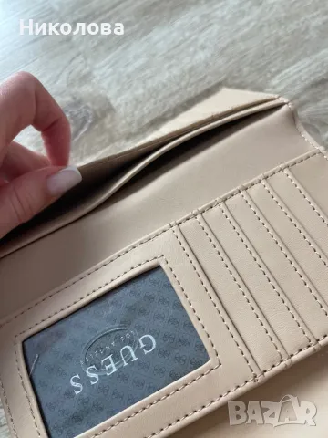 Дамско портмоне Guess, снимка 3 - Портфейли, портмонета - 49937635