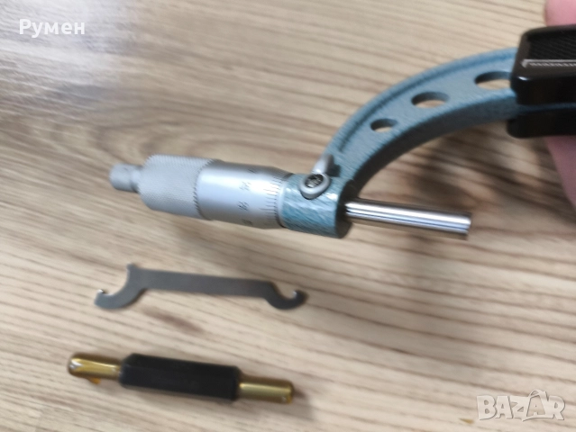 Външен микрометър Mitutoyo 103-140-10 – с тресчотка: 75-100 мм, снимка 3 - Шублери - 52773359