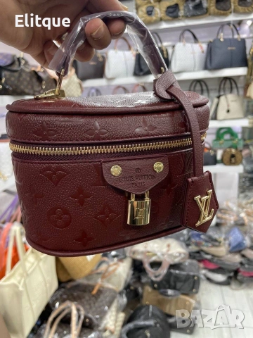 чанти Louis Vuitton , снимка 7 - Чанти - 53128023