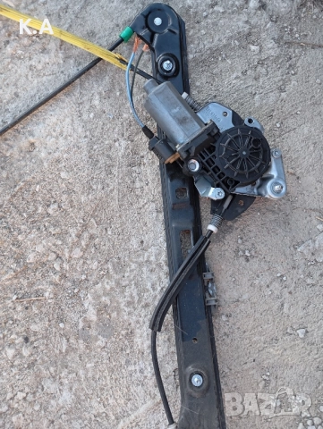 Преден ляв стъклоповдигач BMW E46 , снимка 4 - Части - 51705129