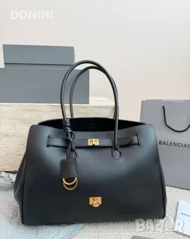 Balenciaga Дамска чанта, кожа, снимка 10 - Чанти - 56016869