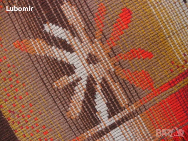 Килим автентичен от миналия век !, снимка 10 - Килими - 50688807