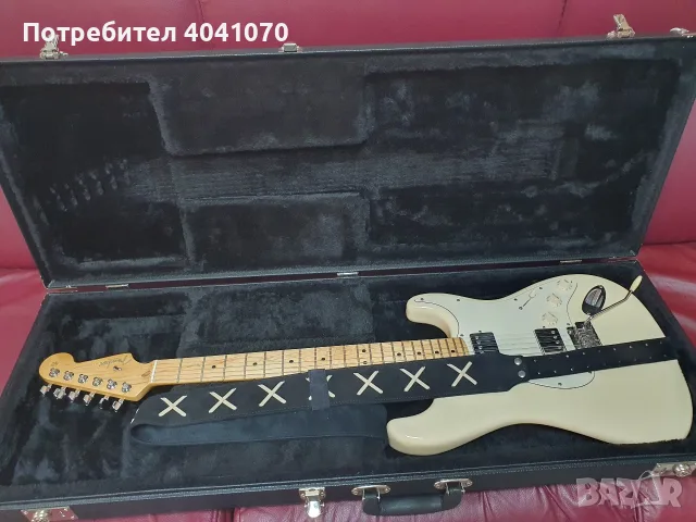 Модел: American Standard Stratocaster HH