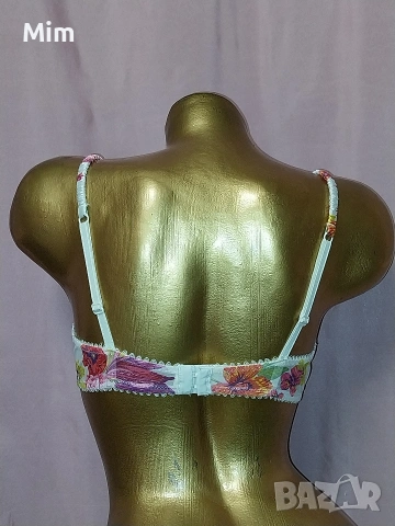 Hunkemoller 80 D Бял ,сатенен сутиен на цветя, снимка 3 - Бельо - 53183862