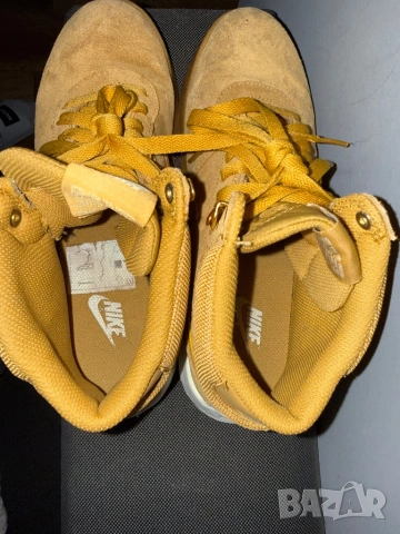 Nike Hoodland Suede, снимка 7 - Маратонки - 54061528