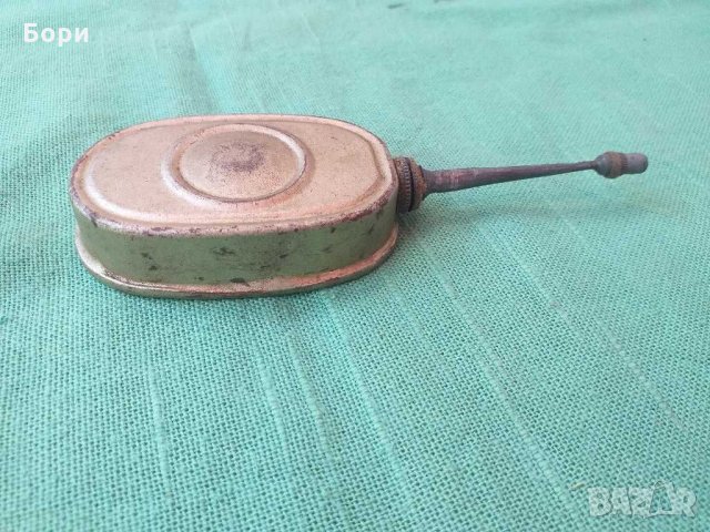 Стара масльонка метална, снимка 2 - Антикварни и старинни предмети - 30019096