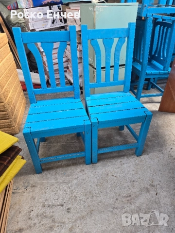 Дървени столове 