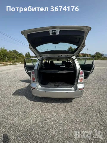 Toyota Corolla Verso, снимка 9 - Автомобили и джипове - 55857733