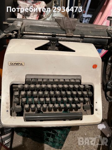 Пишеща машина Olimpia  от соца, снимка 1