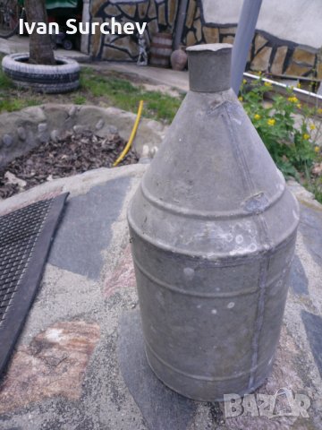 възрожденски метален гюм за мляко и те4ности