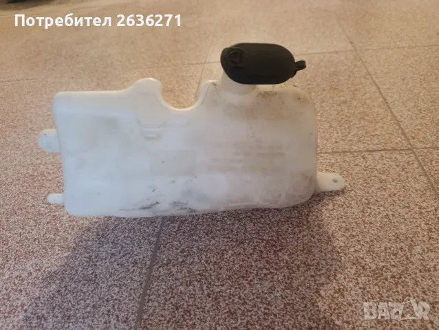 Казанче за течност за чистачки Renault Clio 2 ЗДРВО