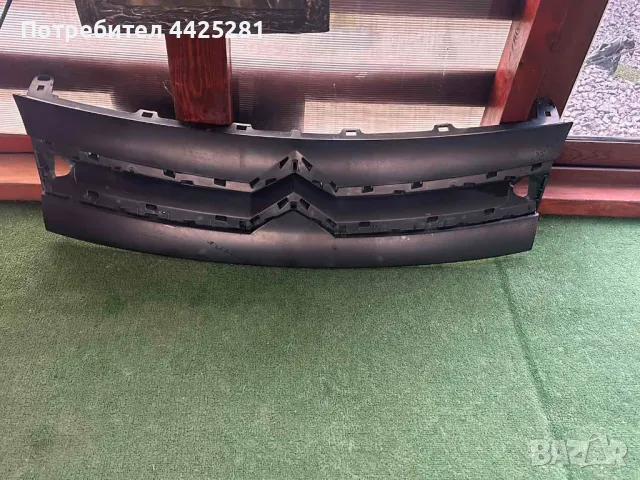 решетка радиаторна Citroen Berlingo 2008-2012 г. #088S .